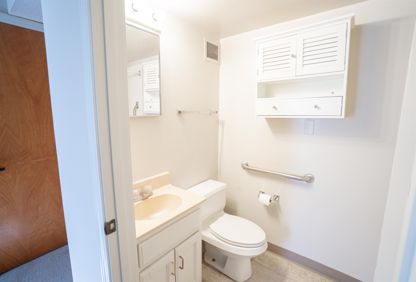 3589 COVINGTON PIKE, Memphis, Tennessee 38128, 2 Bedroom Bedrooms, 4 Room Rooms,2 BathroomBathrooms,Residential,For Sale,COVINGTON,0,10228817