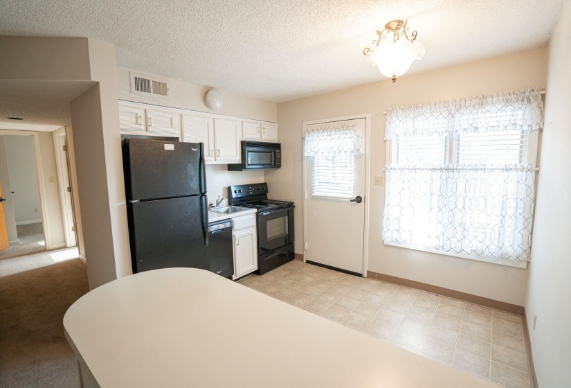 3589 COVINGTON PIKE, Memphis, Tennessee 38128, 2 Bedroom Bedrooms, 4 Room Rooms,2 BathroomBathrooms,Residential,For Sale,COVINGTON,0,10228817