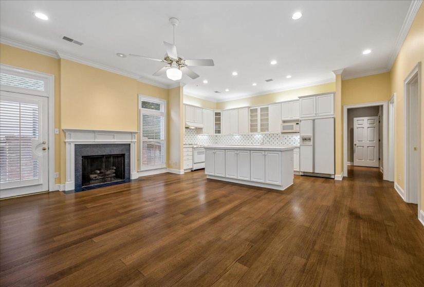5576 BAYBERRY CV, Memphis, Tennessee 38120, 4 Bedroom Bedrooms, 8 Room Rooms,2.1 BathroomBathrooms,Residential,For Sale,BAYBERRY,0,10228820