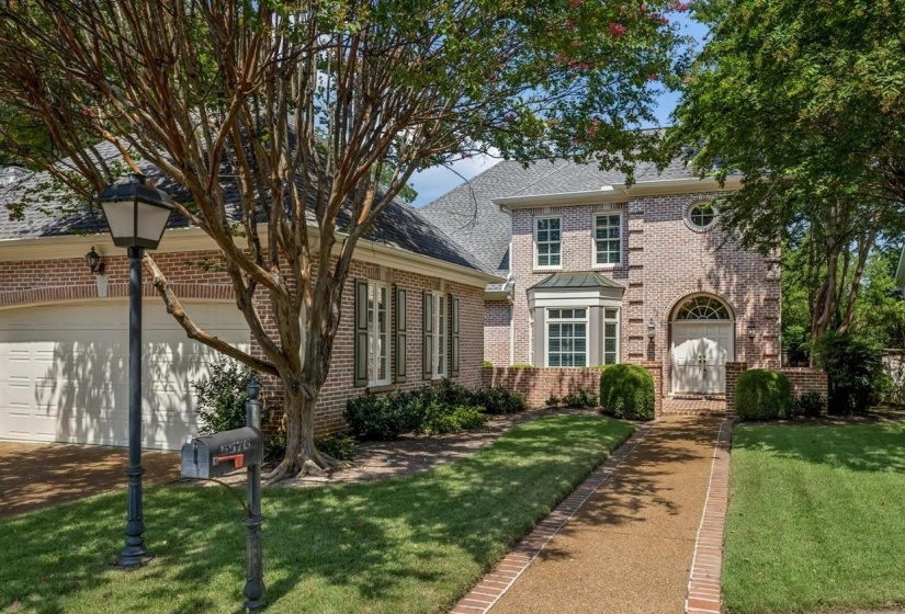 5576 BAYBERRY CV, Memphis, Tennessee 38120, 4 Bedroom Bedrooms, 8 Room Rooms,2.1 BathroomBathrooms,Residential,For Sale,BAYBERRY,0,10228820