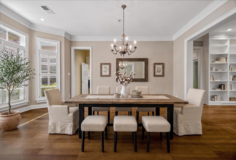 5576 BAYBERRY CV, Memphis, Tennessee 38120, 4 Bedroom Bedrooms, 8 Room Rooms,2.1 BathroomBathrooms,Residential,For Sale,BAYBERRY,0,10228820