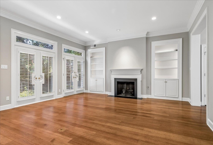 5576 BAYBERRY CV, Memphis, Tennessee 38120, 4 Bedroom Bedrooms, 8 Room Rooms,2.1 BathroomBathrooms,Residential,For Sale,BAYBERRY,0,10228820