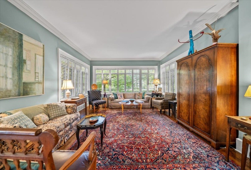 1904 HARBERT AVE, Memphis, Tennessee 38104, 5 Bedroom Bedrooms, 1 Room Rooms,3.1 BathroomBathrooms,Residential,For Sale,HARBERT,0,10228822