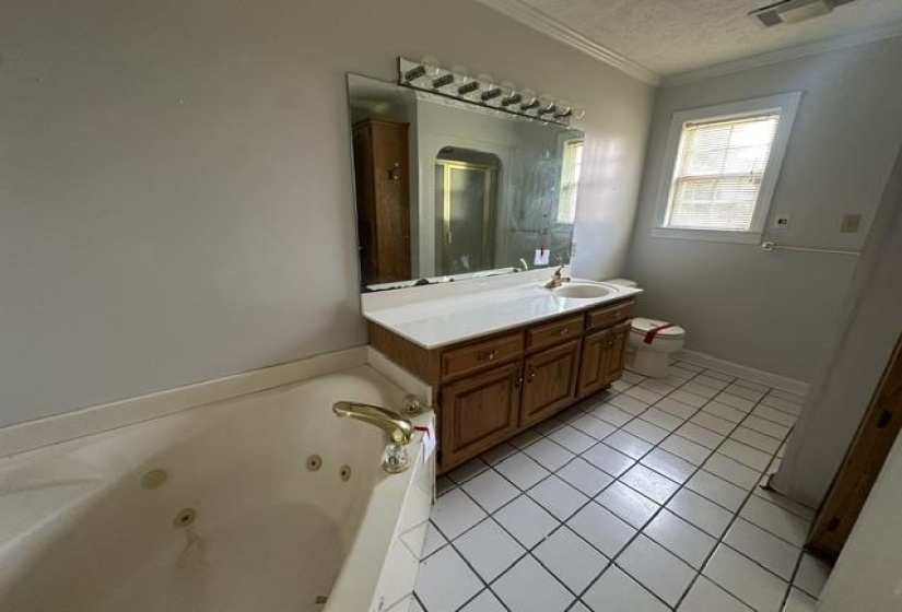 4925 STATE ROUTE 225 HWY, Henderson, Tennessee 38340, 3 Bedroom Bedrooms, 13 Room Rooms,3 BathroomBathrooms,Residential,For Sale,STATE ROUTE 225,0,10228823