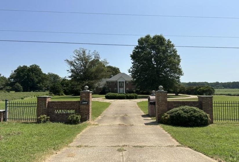 4925 STATE ROUTE 225 HWY, Henderson, Tennessee 38340, 3 Bedroom Bedrooms, 13 Room Rooms,3 BathroomBathrooms,Residential,For Sale,STATE ROUTE 225,0,10228823