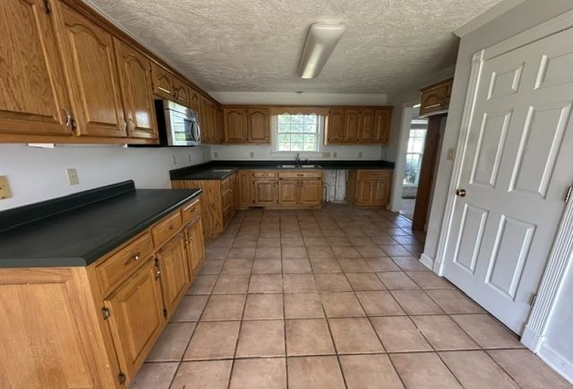 4925 STATE ROUTE 225 HWY, Henderson, Tennessee 38340, 3 Bedroom Bedrooms, 13 Room Rooms,3 BathroomBathrooms,Residential,For Sale,STATE ROUTE 225,0,10228823