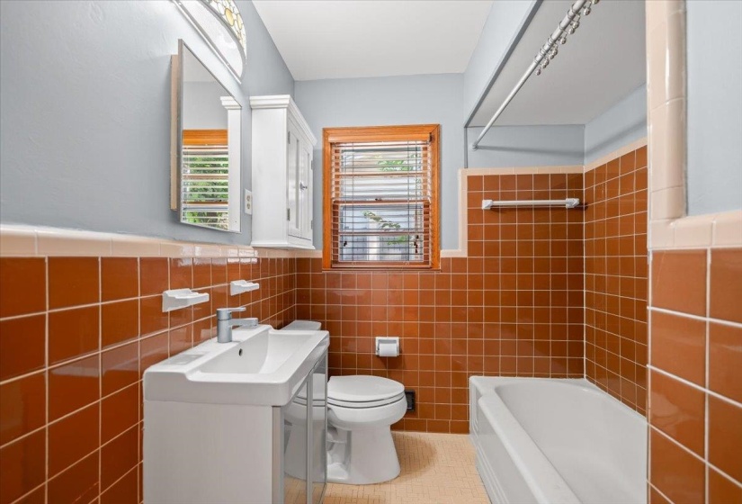 536 ALEXANDER ST, Memphis, Tennessee 38111, 3 Bedroom Bedrooms, 6 Room Rooms,1.1 BathroomBathrooms,Residential,For Sale,ALEXANDER,0,10228824
