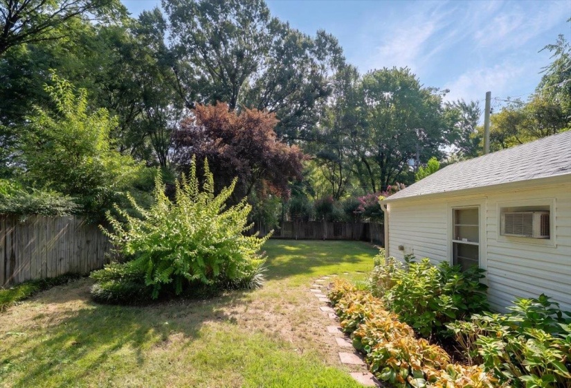 536 ALEXANDER ST, Memphis, Tennessee 38111, 3 Bedroom Bedrooms, 6 Room Rooms,1.1 BathroomBathrooms,Residential,For Sale,ALEXANDER,0,10228824