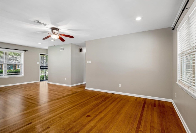 5303 EDENSHIRE AVE, Memphis, Tennessee 38117, 3 Bedroom Bedrooms, 6 Room Rooms,1.1 BathroomBathrooms,Residential,For Sale,EDENSHIRE,0,10228828