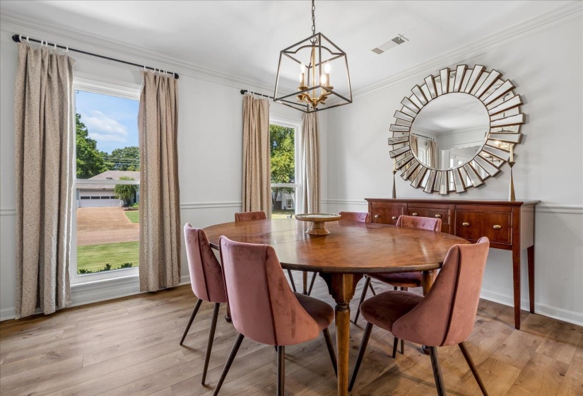 7109 WOODRIDGE LN, Germantown, Tennessee 38138, 5 Bedroom Bedrooms, 9 Room Rooms,2.1 BathroomBathrooms,Residential,For Sale,WOODRIDGE,0,10228829