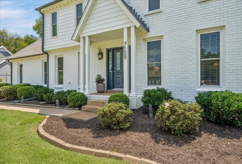 7109 WOODRIDGE LN, Germantown, Tennessee 38138, 5 Bedroom Bedrooms, 9 Room Rooms,2.1 BathroomBathrooms,Residential,For Sale,WOODRIDGE,0,10228829