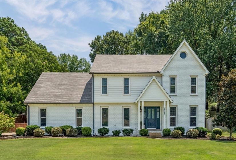 7109 WOODRIDGE LN, Germantown, Tennessee 38138, 5 Bedroom Bedrooms, 9 Room Rooms,2.1 BathroomBathrooms,Residential,For Sale,WOODRIDGE,0,10228829