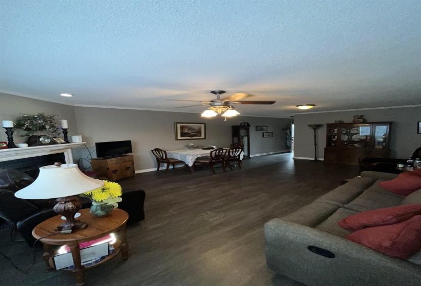 6646 PONDSIDE CIR, Memphis, Tennessee 38119, 2 Bedroom Bedrooms, 5 Room Rooms,1 BathroomBathrooms,Residential,For Sale,PONDSIDE,0,10228832