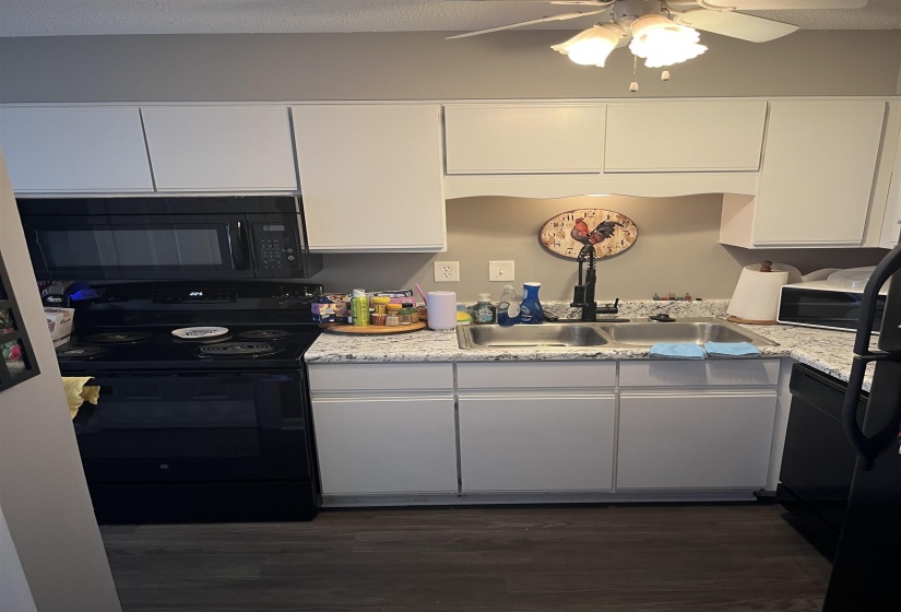 6646 PONDSIDE CIR, Memphis, Tennessee 38119, 2 Bedroom Bedrooms, 5 Room Rooms,1 BathroomBathrooms,Residential,For Sale,PONDSIDE,0,10228832