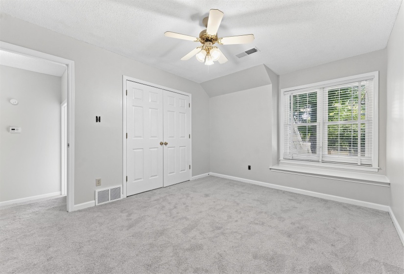 857 PARADISE DR, Cordova, Tennessee 38018, 4 Bedroom Bedrooms, 7 Room Rooms,2.1 BathroomBathrooms,Residential,For Sale,PARADISE,0,10228835