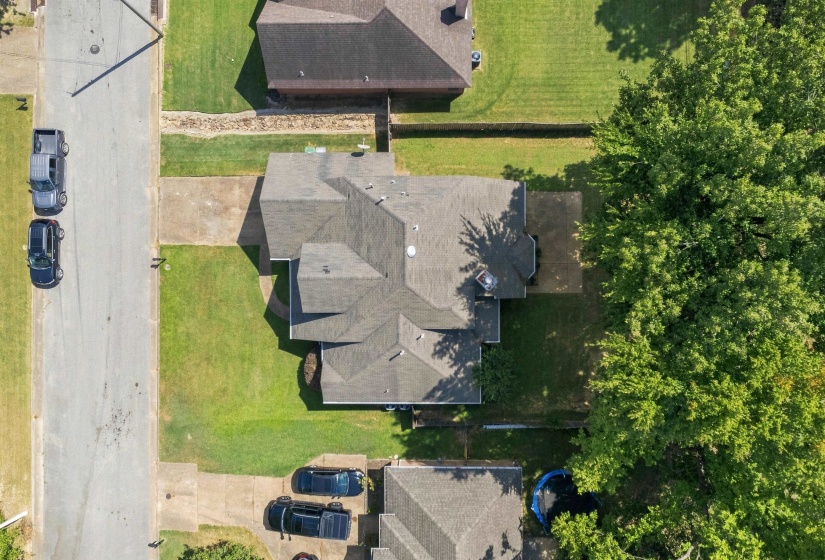 857 PARADISE DR, Cordova, Tennessee 38018, 4 Bedroom Bedrooms, 7 Room Rooms,2.1 BathroomBathrooms,Residential,For Sale,PARADISE,0,10228835
