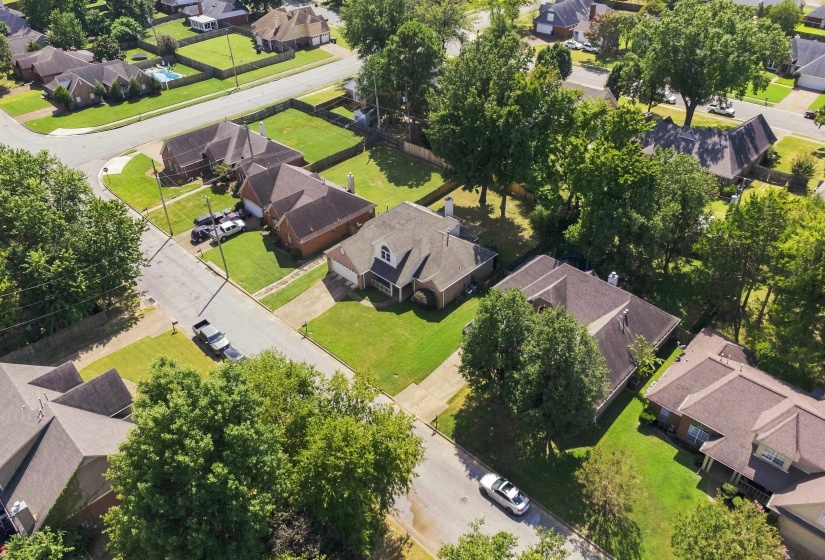 857 PARADISE DR, Cordova, Tennessee 38018, 4 Bedroom Bedrooms, 7 Room Rooms,2.1 BathroomBathrooms,Residential,For Sale,PARADISE,0,10228835