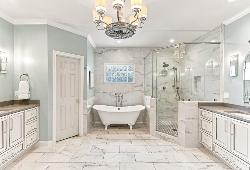 1926 COORS CREEK DR, Collierville, Tennessee 38017, 5 Bedroom Bedrooms, 11 Room Rooms,3.1 BathroomBathrooms,Residential,For Sale,COORS CREEK,0,10228837