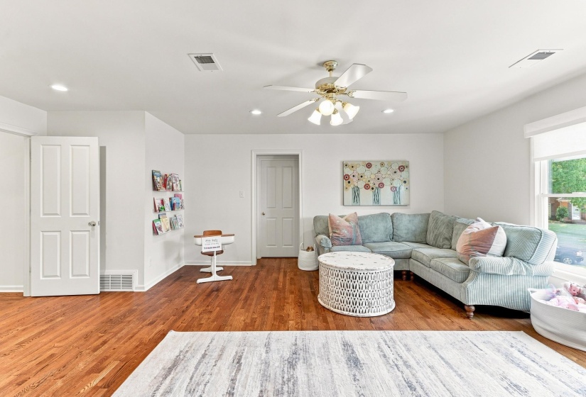 1926 COORS CREEK DR, Collierville, Tennessee 38017, 5 Bedroom Bedrooms, 11 Room Rooms,3.1 BathroomBathrooms,Residential,For Sale,COORS CREEK,0,10228837