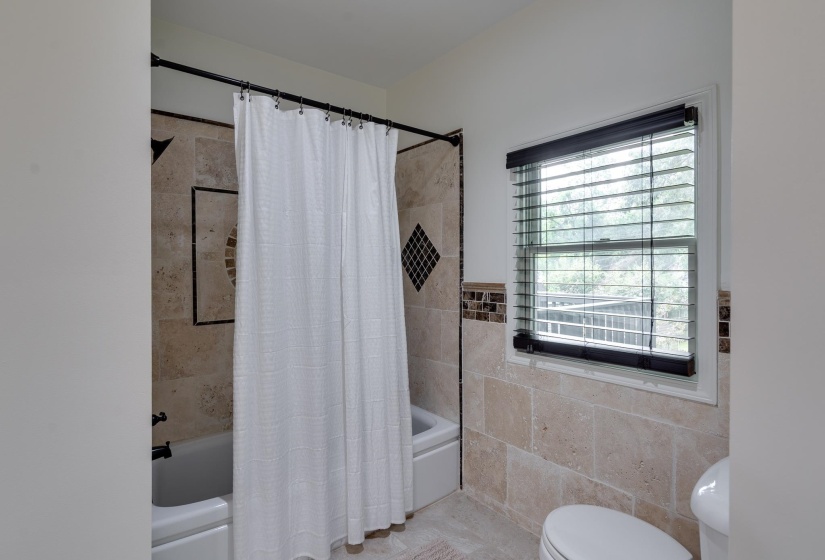 3757 SWAN RIDGE CIR, Memphis, Tennessee 38122, 3 Bedroom Bedrooms, 6 Room Rooms,2 BathroomBathrooms,Residential,For Sale,SWAN RIDGE,0,10228840