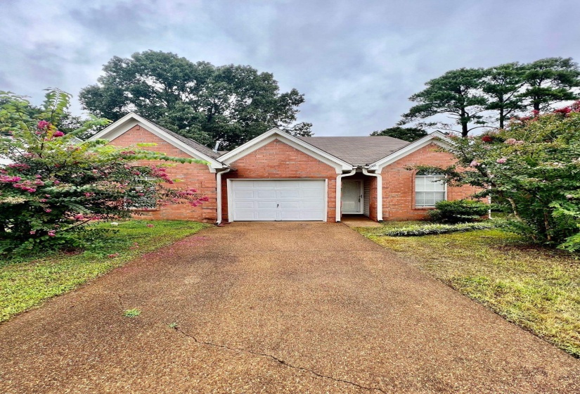 6766 WHITTEN PINE DR, Memphis, Tennessee 38134, 2 Bedroom Bedrooms, 4 Room Rooms,2 BathroomBathrooms,Rental Properties,For Sale,WHITTEN PINE,0,10228894