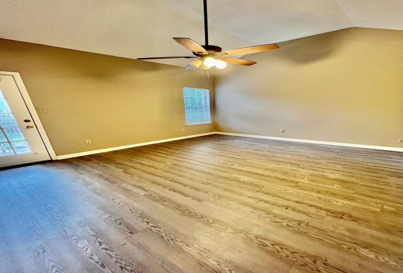 6766 WHITTEN PINE DR, Memphis, Tennessee 38134, 2 Bedroom Bedrooms, 4 Room Rooms,2 BathroomBathrooms,Rental Properties,For Sale,WHITTEN PINE,0,10228894