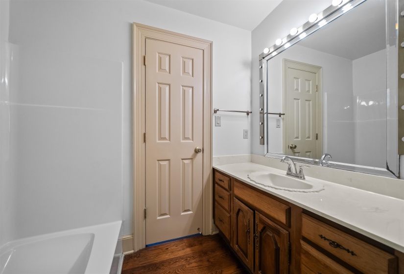 680 SWEETBRIER RD, Memphis, Tennessee 38120, 4 Bedroom Bedrooms, 12 Room Rooms,5 BathroomBathrooms,Residential,For Sale,SWEETBRIER,0,10228886
