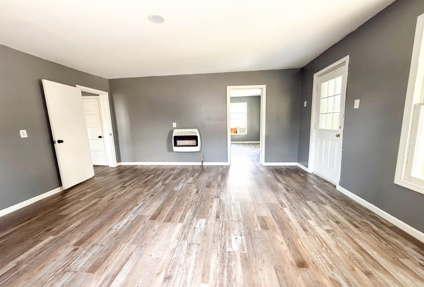 403 SHARP ST, Corinth, Mississippi 38834, 2 Bedroom Bedrooms, 6 Room Rooms,1 BathroomBathrooms,Residential,For Sale,SHARP,0,10228888