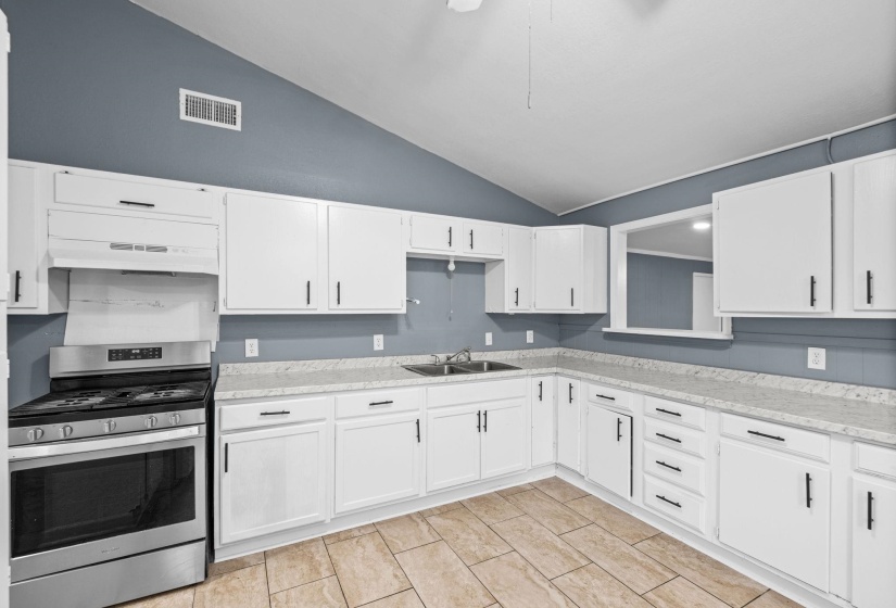 1143 PALLWOOD RD, Memphis, Tennessee 38122, 3 Bedroom Bedrooms, 6 Room Rooms,2 BathroomBathrooms,Residential,For Sale,PALLWOOD,0,10228889