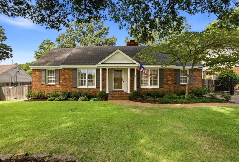 515 MELODY LN, Memphis, Tennessee 38120, 4 Bedroom Bedrooms, 9 Room Rooms,3 BathroomBathrooms,Residential,For Sale,MELODY,0,10228892