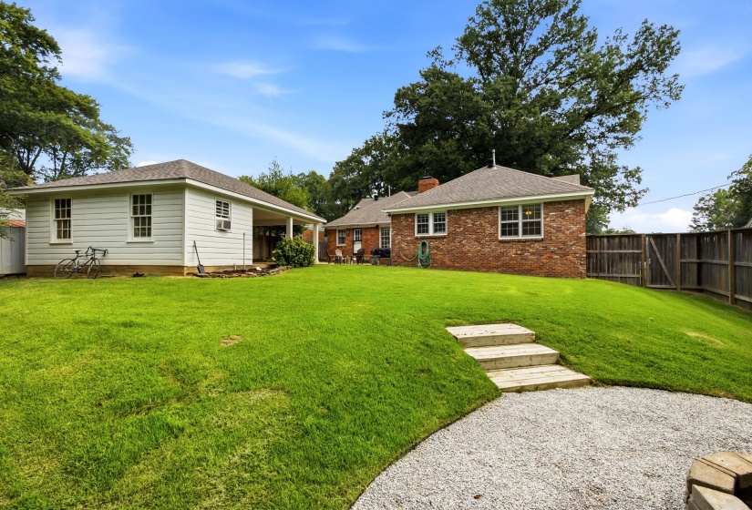 515 MELODY LN, Memphis, Tennessee 38120, 4 Bedroom Bedrooms, 9 Room Rooms,3 BathroomBathrooms,Residential,For Sale,MELODY,0,10228892
