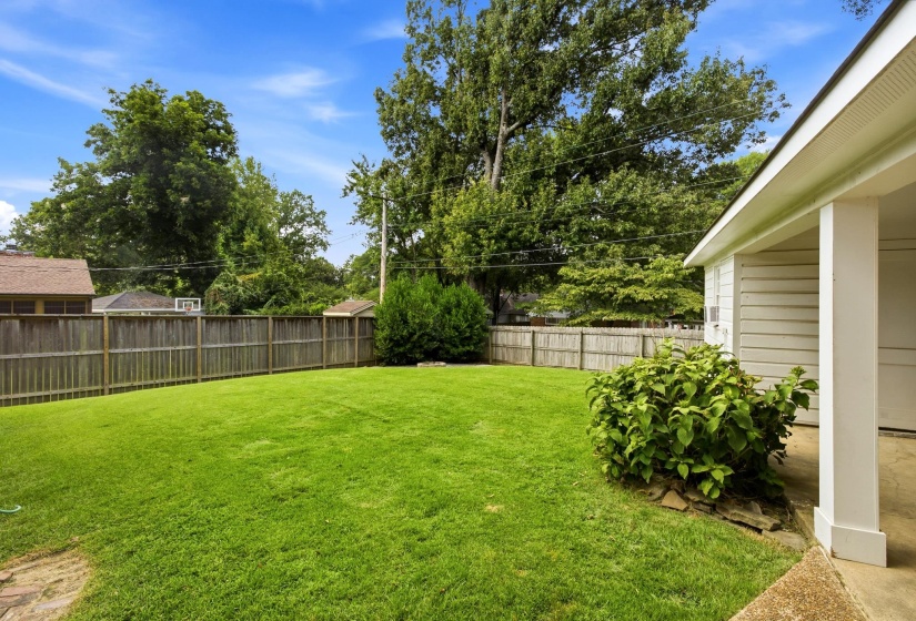 515 MELODY LN, Memphis, Tennessee 38120, 4 Bedroom Bedrooms, 9 Room Rooms,3 BathroomBathrooms,Residential,For Sale,MELODY,0,10228892