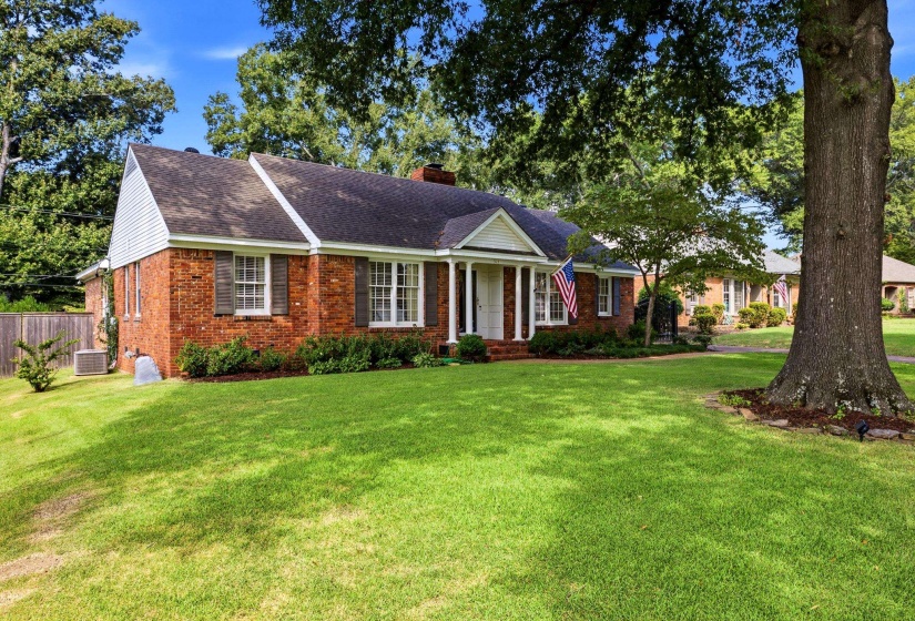 515 MELODY LN, Memphis, Tennessee 38120, 4 Bedroom Bedrooms, 9 Room Rooms,3 BathroomBathrooms,Residential,For Sale,MELODY,0,10228892