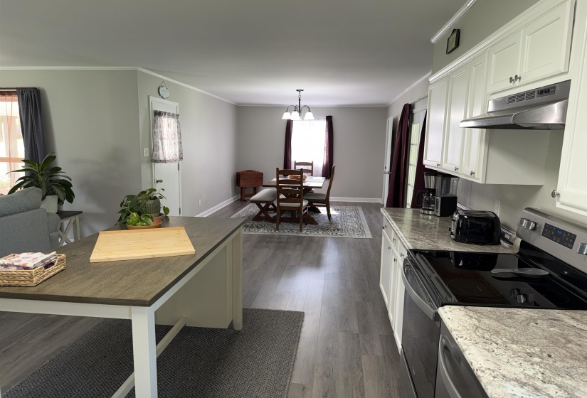 295 CENTRAL AVE, Savannah, Tennessee 38372, 3 Bedroom Bedrooms, 7 Room Rooms,2 BathroomBathrooms,Residential,For Sale,CENTRAL,0,10228895