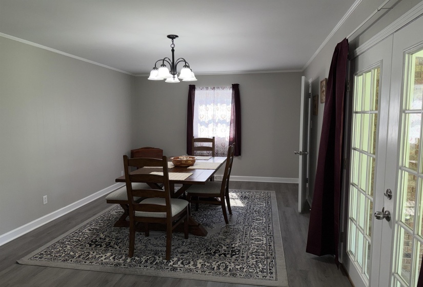 295 CENTRAL AVE, Savannah, Tennessee 38372, 3 Bedroom Bedrooms, 7 Room Rooms,2 BathroomBathrooms,Residential,For Sale,CENTRAL,0,10228895