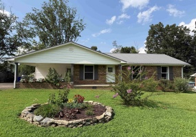 295 CENTRAL AVE, Savannah, Tennessee 38372, 3 Bedroom Bedrooms, 7 Room Rooms,2 BathroomBathrooms,Residential,For Sale,CENTRAL,0,10228895 295 CENTRAL AVE, Savannah, Tennessee 38372, 3 Bedroom Bedrooms, 7 Room Rooms,2 BathroomBathrooms,Residential,For Sale,CENTRAL,0,10228895