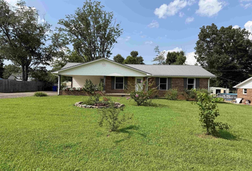 295 CENTRAL AVE, Savannah, Tennessee 38372, 3 Bedroom Bedrooms, 7 Room Rooms,2 BathroomBathrooms,Residential,For Sale,CENTRAL,0,10228895
