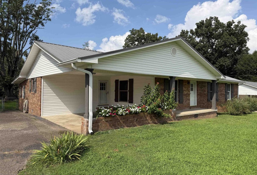 295 CENTRAL AVE, Savannah, Tennessee 38372, 3 Bedroom Bedrooms, 7 Room Rooms,2 BathroomBathrooms,Residential,For Sale,CENTRAL,0,10228895