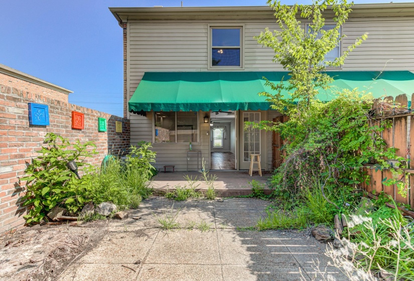 5845 PARK AVE, Memphis, Tennessee 38119, 2 Bedroom Bedrooms, 5 Room Rooms,1.1 BathroomBathrooms,Residential,For Sale,PARK,0,10228898