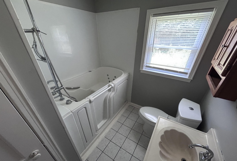 3723 WILSHIRE AVE, Memphis, Tennessee 38111, 3 Bedroom Bedrooms, 6 Room Rooms,1 BathroomBathrooms,Residential,For Sale,WILSHIRE,0,10228843