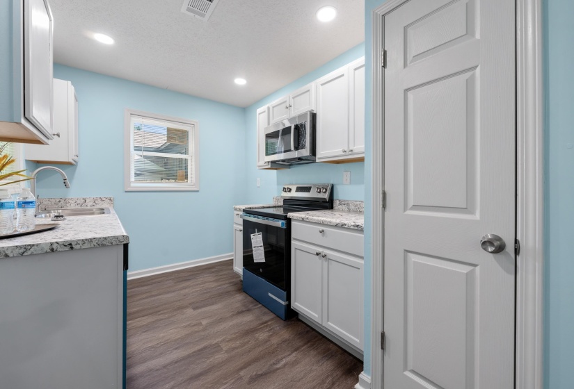 4053 HALIBURTON ST, Memphis, Tennessee 38128, 3 Bedroom Bedrooms, 6 Room Rooms,1.1 BathroomBathrooms,Residential,For Sale,HALIBURTON,0,10228844