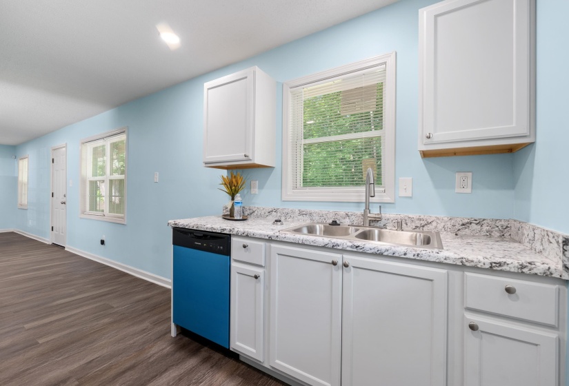 4053 HALIBURTON ST, Memphis, Tennessee 38128, 3 Bedroom Bedrooms, 6 Room Rooms,1.1 BathroomBathrooms,Residential,For Sale,HALIBURTON,0,10228844