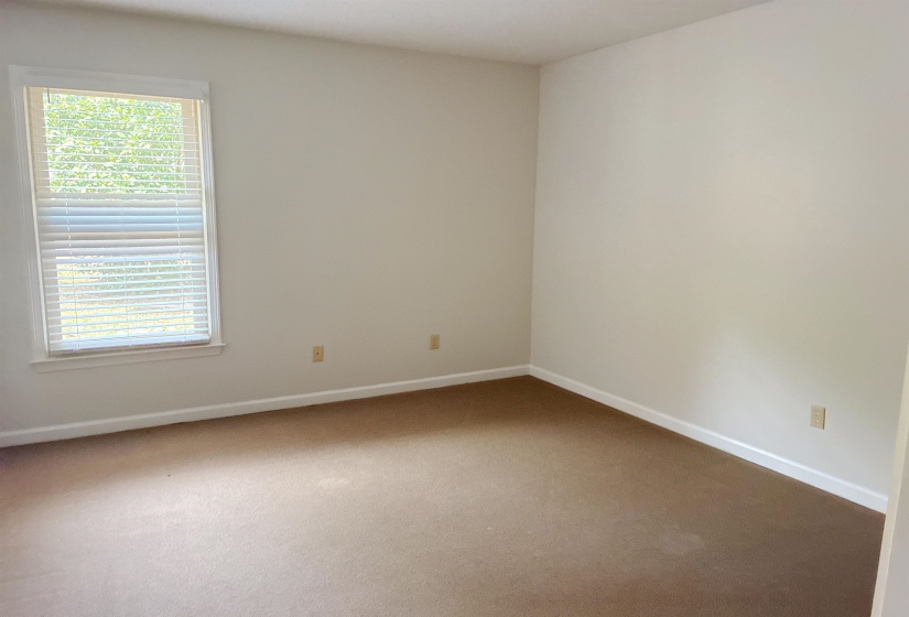 8534 SHADY TRAIL CV, Memphis, Tennessee 38018, 5 Bedroom Bedrooms, 9 Room Rooms,3 BathroomBathrooms,Residential,For Sale,SHADY TRAIL,0,10228846