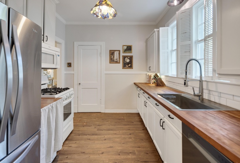 424 ALEXANDER ST, Memphis, Tennessee 38111, 2 Bedroom Bedrooms, 6 Room Rooms,1 BathroomBathrooms,Residential,For Sale,ALEXANDER,0,10228847