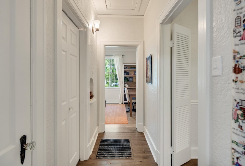 424 ALEXANDER ST, Memphis, Tennessee 38111, 2 Bedroom Bedrooms, 6 Room Rooms,1 BathroomBathrooms,Residential,For Sale,ALEXANDER,0,10228847