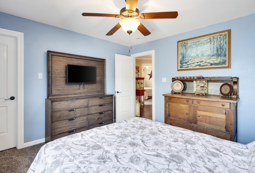 65 WHISPERING MEADOWS DR, Oakland, Tennessee 38060, 5 Bedroom Bedrooms, 5 Room Rooms,3 BathroomBathrooms,Residential,For Sale,WHISPERING MEADOWS,0,10228852