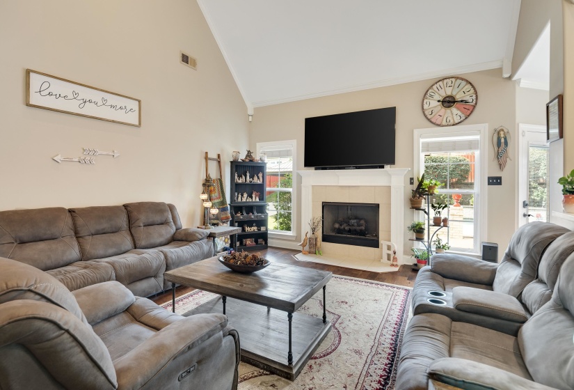 65 WHISPERING MEADOWS DR, Oakland, Tennessee 38060, 5 Bedroom Bedrooms, 5 Room Rooms,3 BathroomBathrooms,Residential,For Sale,WHISPERING MEADOWS,0,10228852