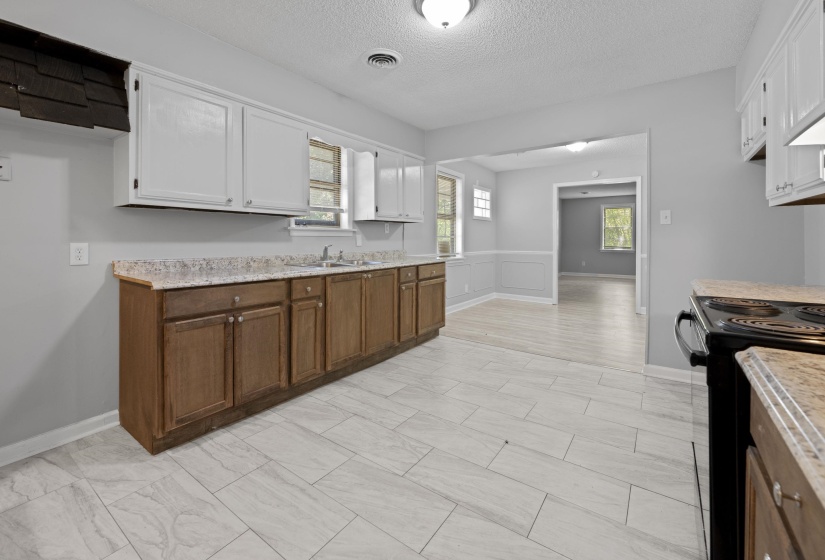 2067 COLLIER DR, Memphis, Tennessee 38127, 3 Bedroom Bedrooms, 7 Room Rooms,2 BathroomBathrooms,Residential,For Sale,COLLIER,0,10228853
