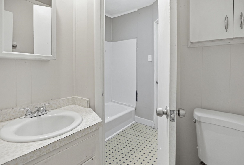 4111 BARRON AVE, Memphis, Tennessee 38111, 3 Bedroom Bedrooms, 6 Room Rooms,1.1 BathroomBathrooms,Residential,For Sale,BARRON,0,10228854