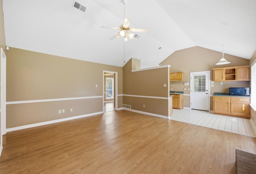 272 WELLINGTON WAY, Atoka, Tennessee 38004, 3 Bedroom Bedrooms, 6 Room Rooms,2 BathroomBathrooms,Residential,For Sale,WELLINGTON,0,10228864